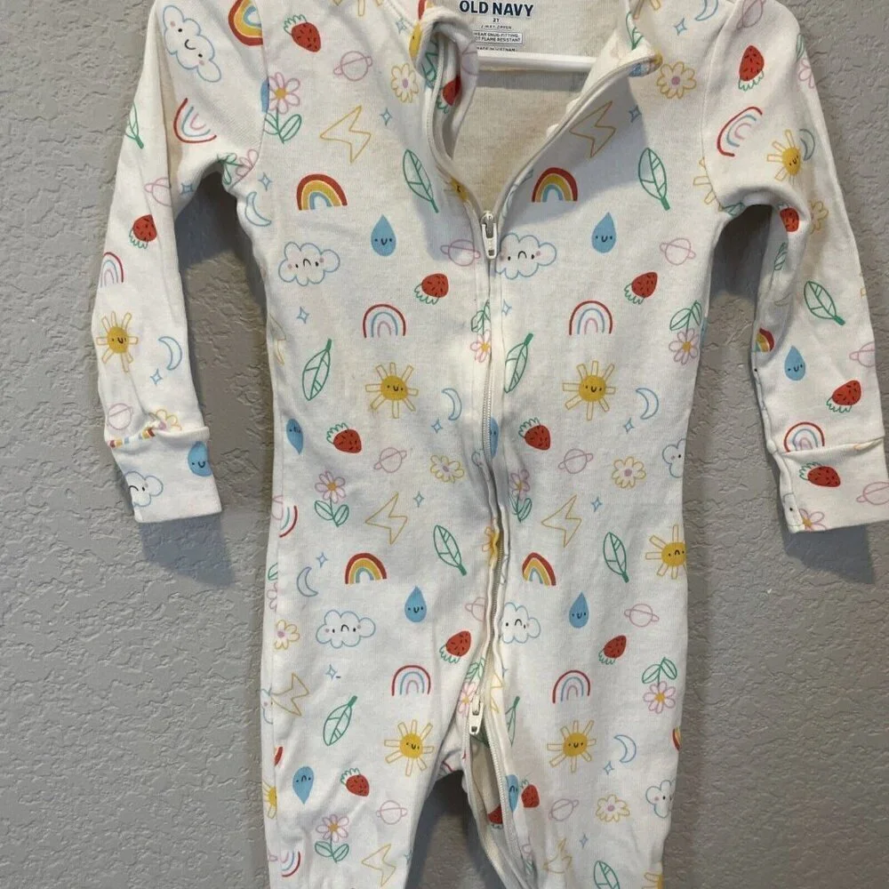 Old Navy Toddler Girl Clothes 2T Footed Sleeper Pajamas Zip Sleep N Play Rainbow